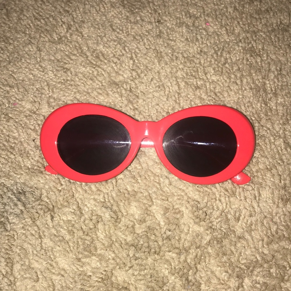 Red clout goggles